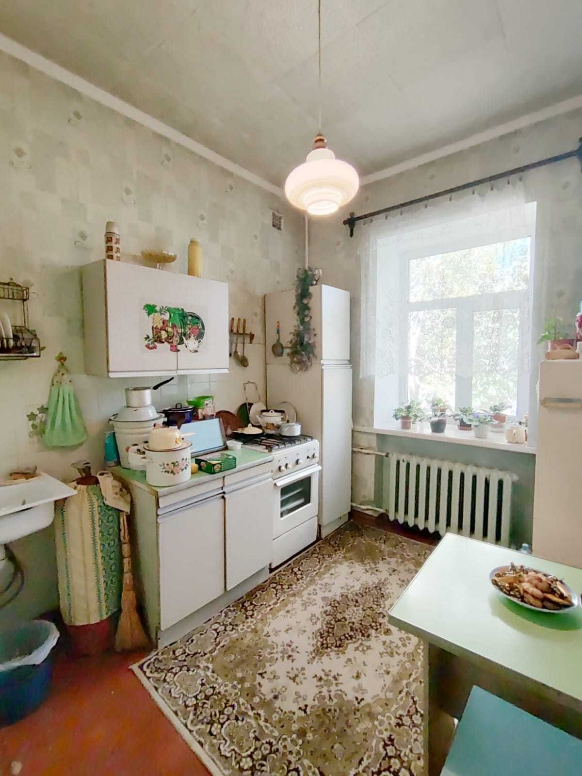*Продам 2 комн квартиру ул. Жамбыла. Старого типа. Ипотека. ТОРГ