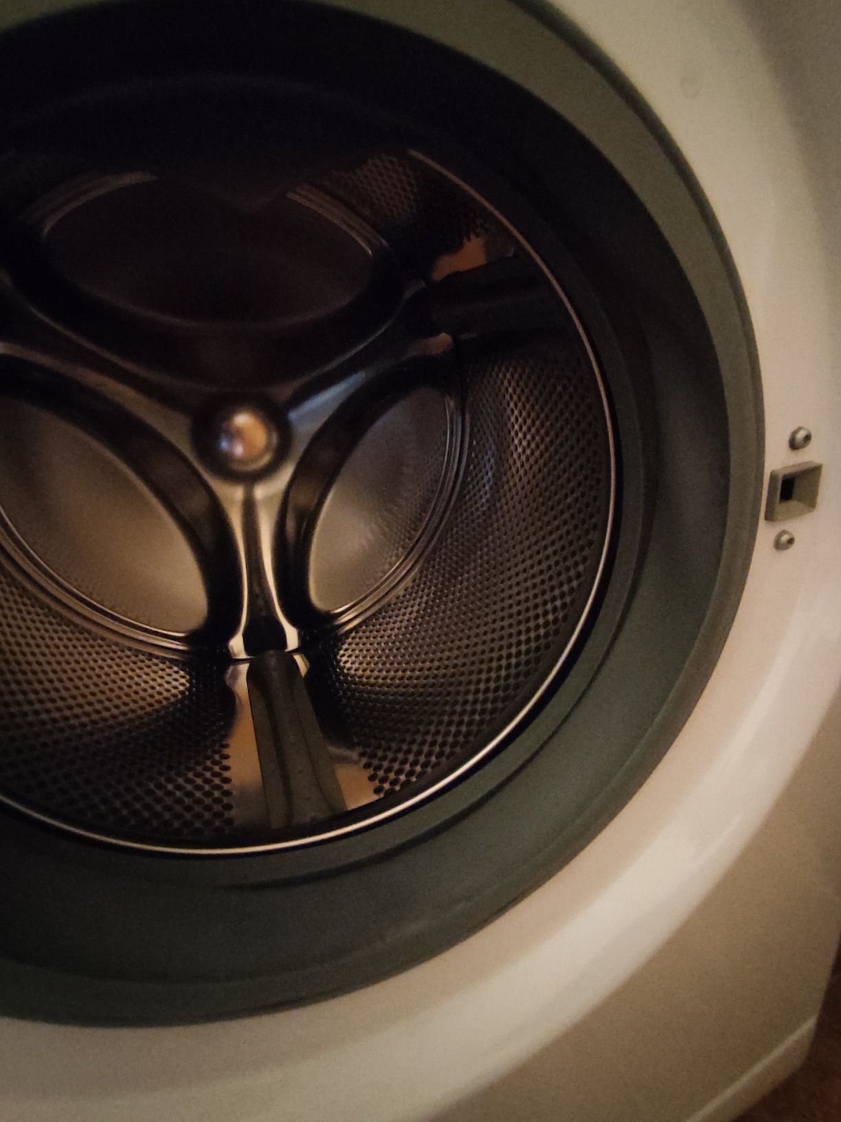 Пералня Whirlpool Спешно