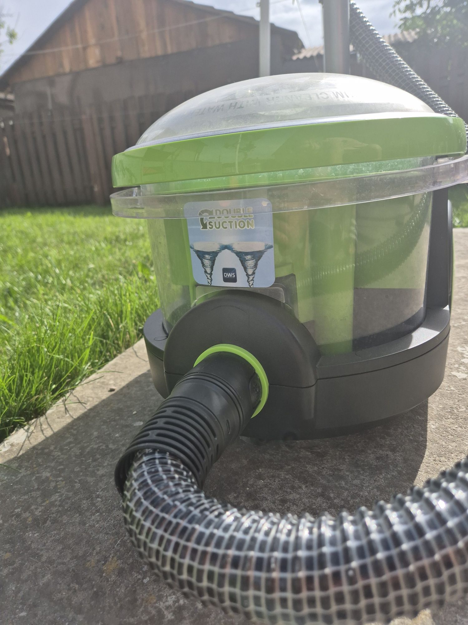 Aspirator cu filtrare prin apa Studio Casa