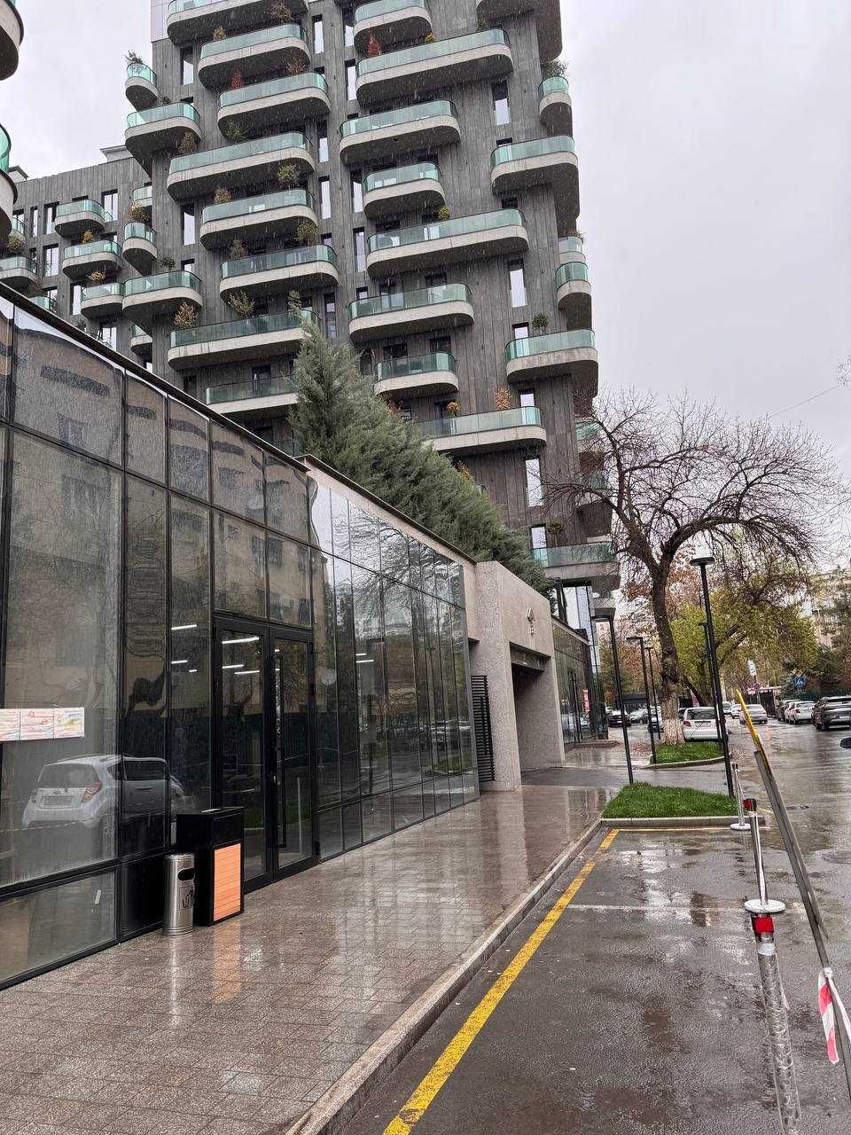 Сдается нежилое помещение в ЖК Parkwood 170 м2
