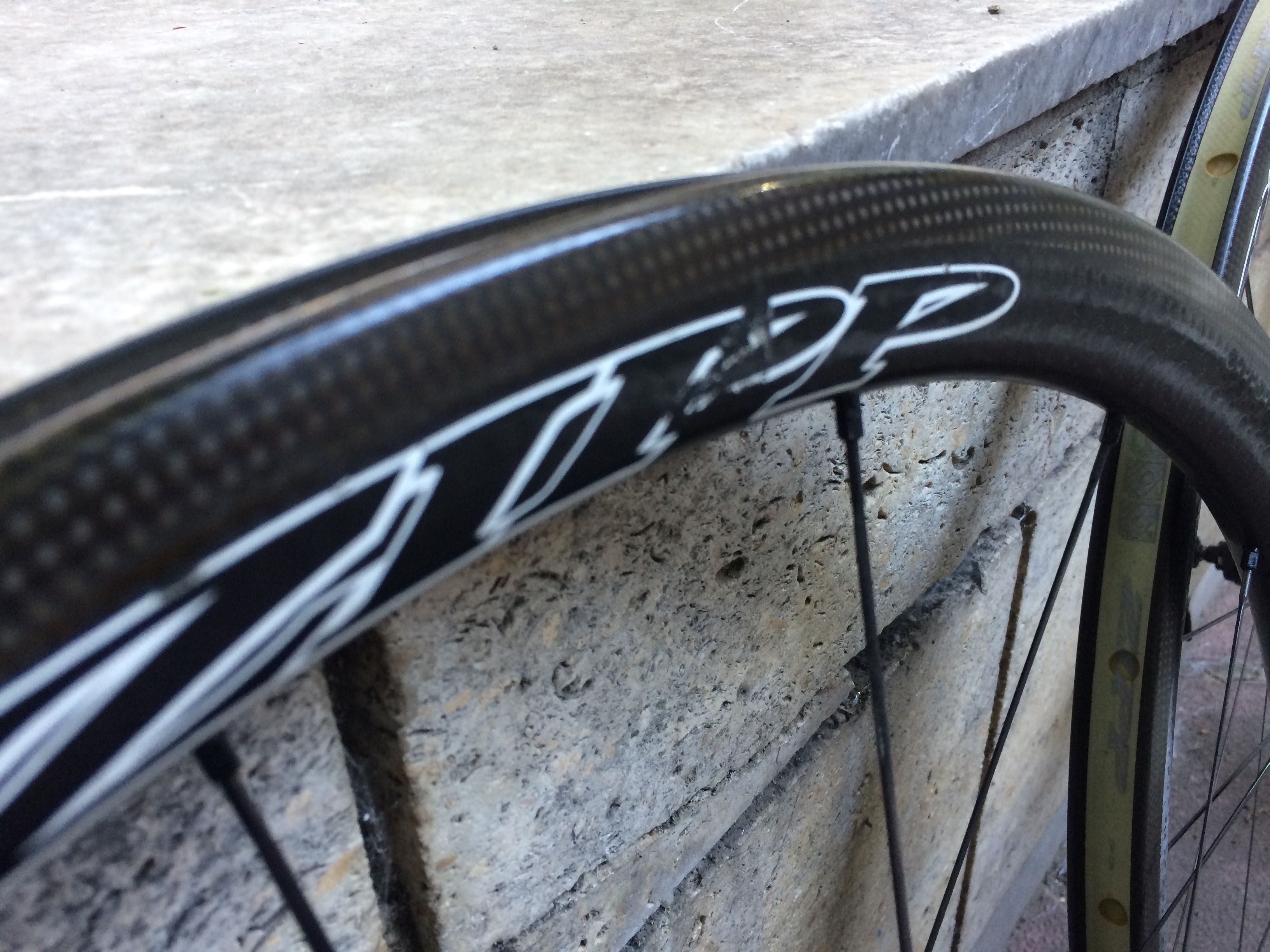 Zipp 202 firechrest карбонови капли