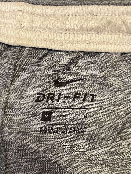 Pantaloni barbati sport/trening Nike marimea M skinny