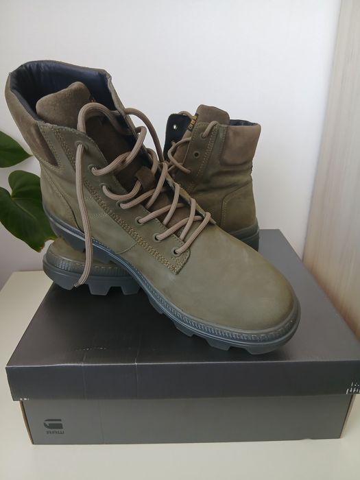 Боти от естествена кожа