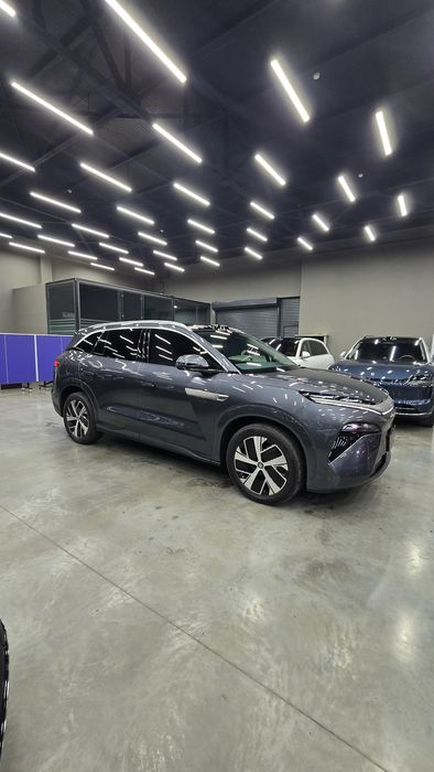 BYD TANG L 2025.yil. 1.5h AT. – Flagship 7 kishilik.