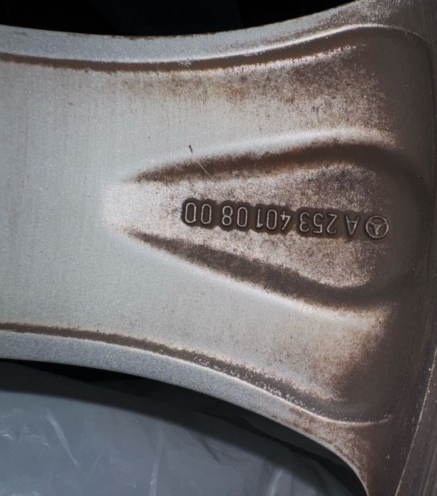 Vând set jante originale Mercedes Benz R 18 anvelope 235/60/18 senzori