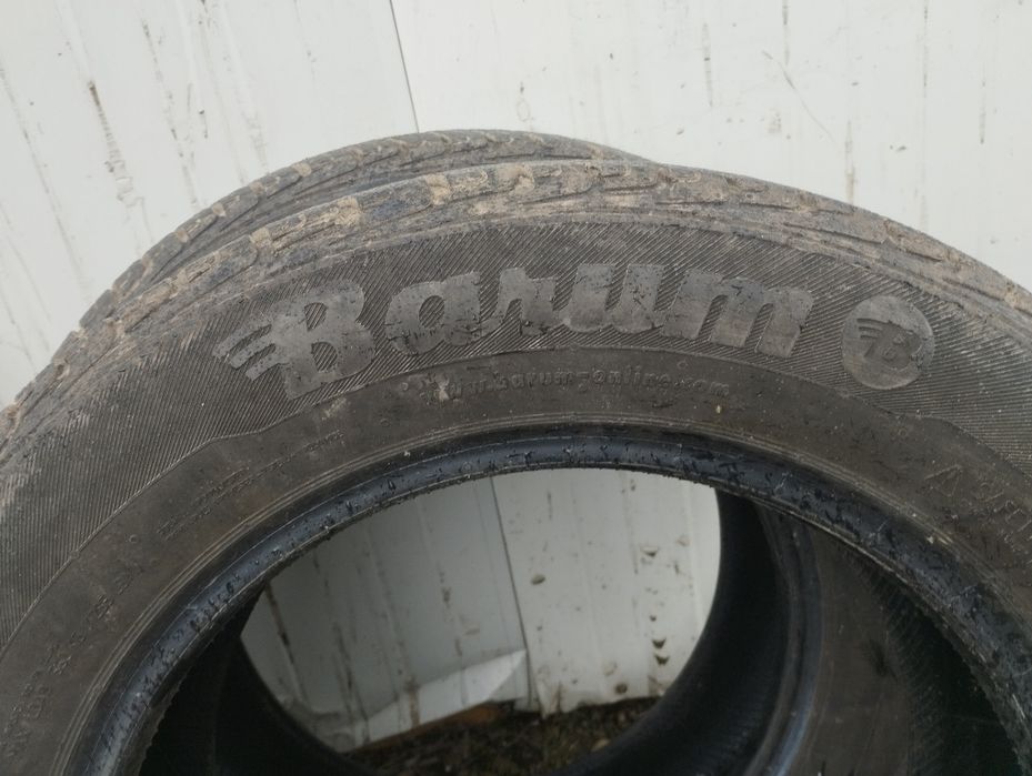 Vând  anvelope  BARUM