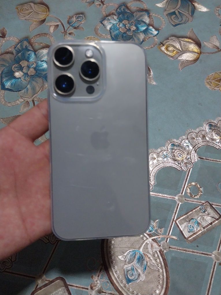 Iphone XR 16 PRO korpusida
