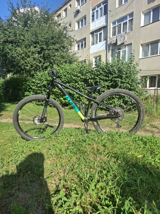 Bicicleta hardtail/dirt jumper cube acid 260