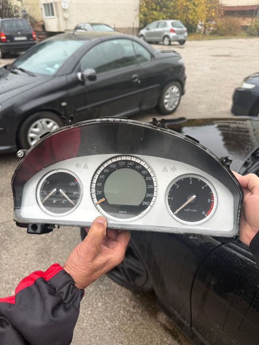 километраж мерцедес ц220 w204