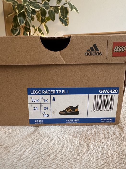 Adidas маратонки колаборация с LEGO, номер 24