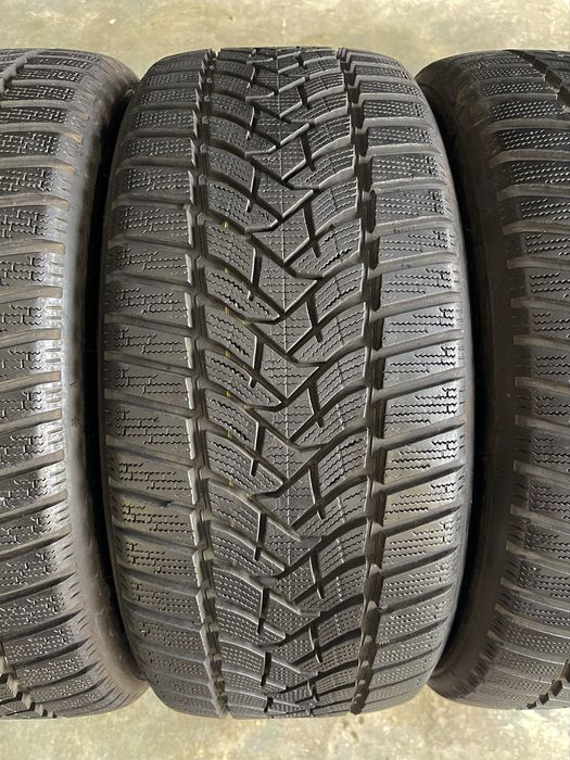 Set Anvelope Cauciucuri M+S Dunlop 235 45 R18 98V cu Profil 6mm