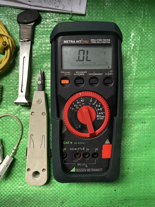 METRA HIT 16U - TRMS True RMS Качествен Мултицет изолационен тестер