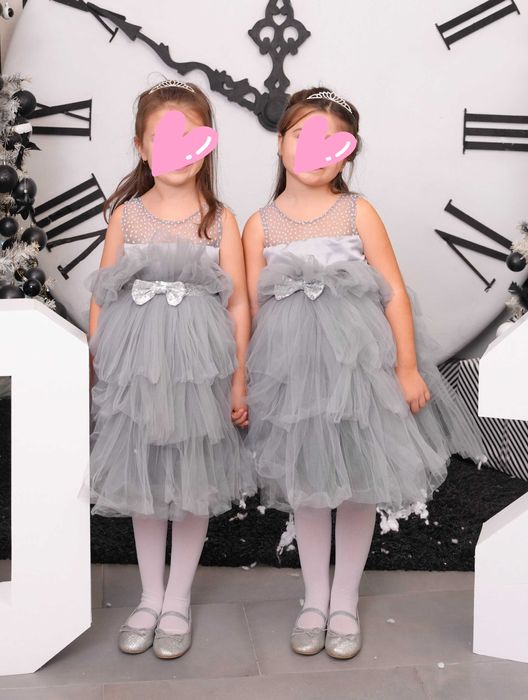 Детска рокля сребърна, сива, пайети, шаферска