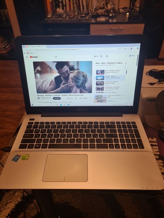 Asus F555L. i7/2GB Video