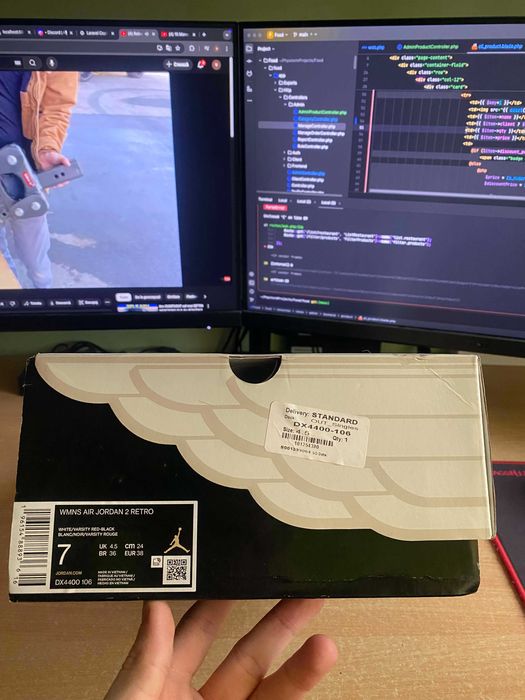Air Jordan Retro 2 wmns
