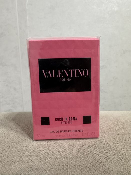 VALENTINO born in roma intense