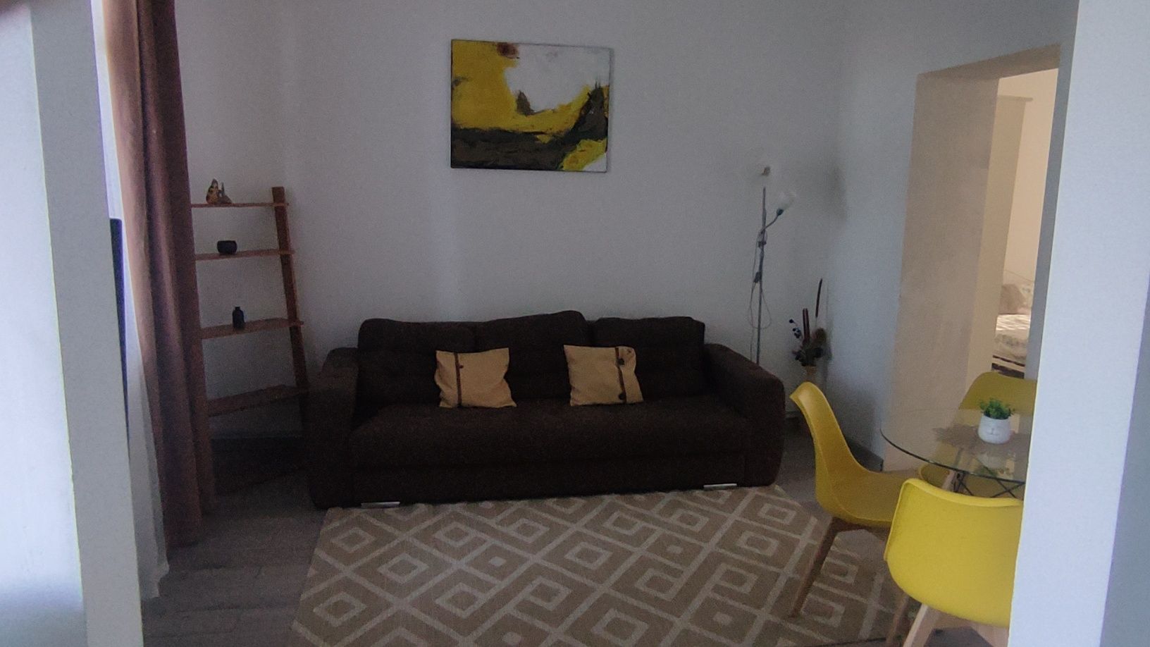 Vand apartament 2 camere Podgoria-Gara