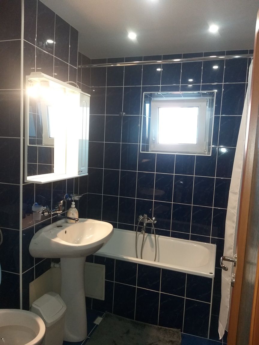 Apartament de închiriat