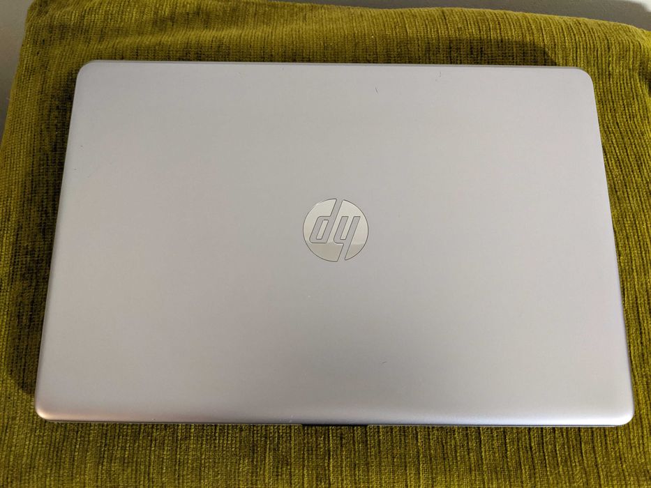 Laptop HP 250 G6, Intel Core i5-7200U, 8 gb ram ddr4 , ssd 256 gb