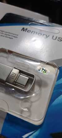 1TB USB карта памет и 2TB USB памет