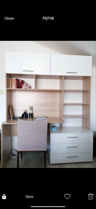 Секция с бюро.