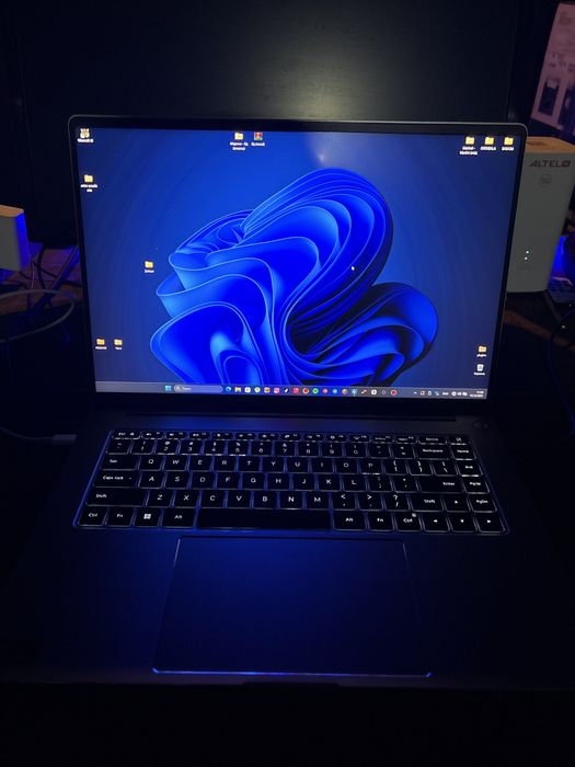 Продам ноутбук xiaomi redmibook pro 16