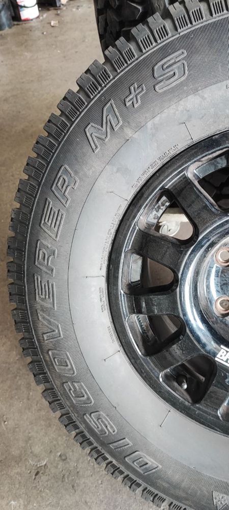 Джанти с гуми BRAID 265/75R16