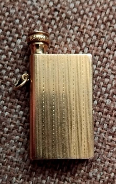 Антикварная    зажигалка