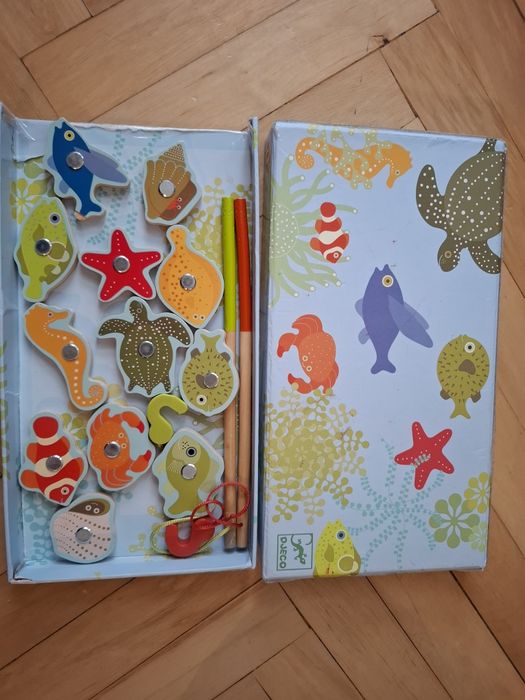 Детски играчки / книжки за деца от 2 до 4години