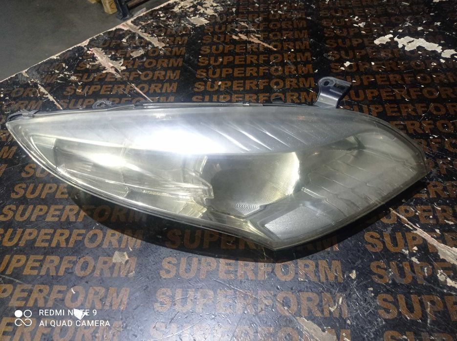 Десен фар MEGANE 3