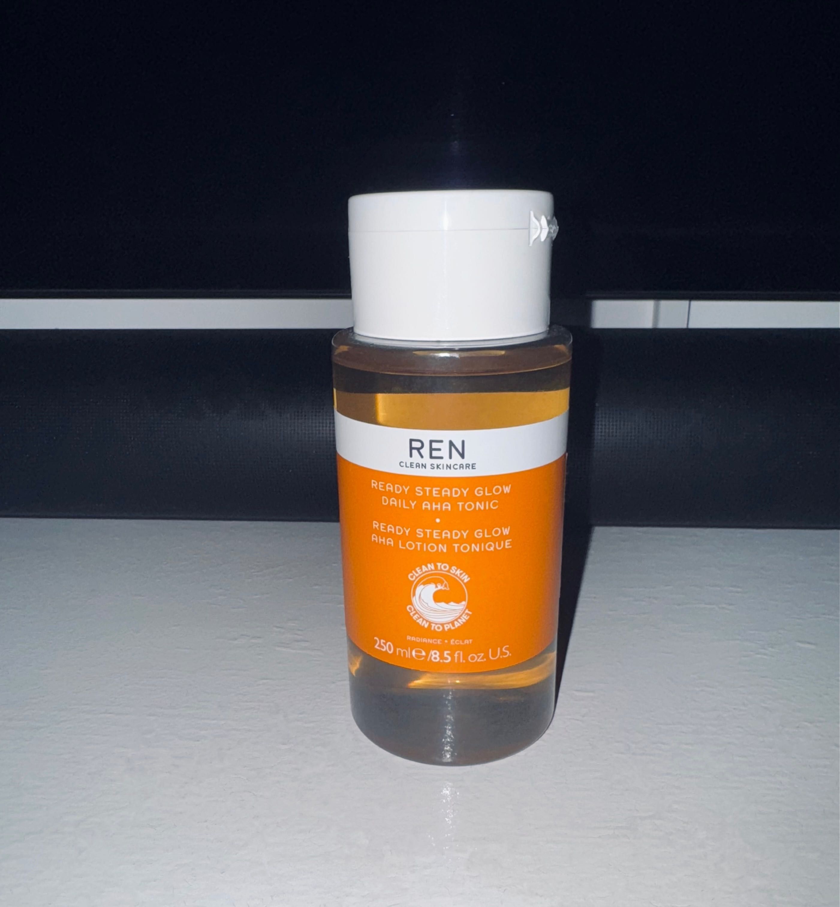 Ексфолиращ тоник за лице Ren
