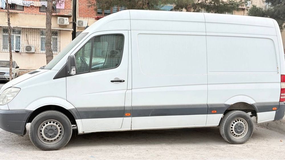 Mercedes benz sprinter
