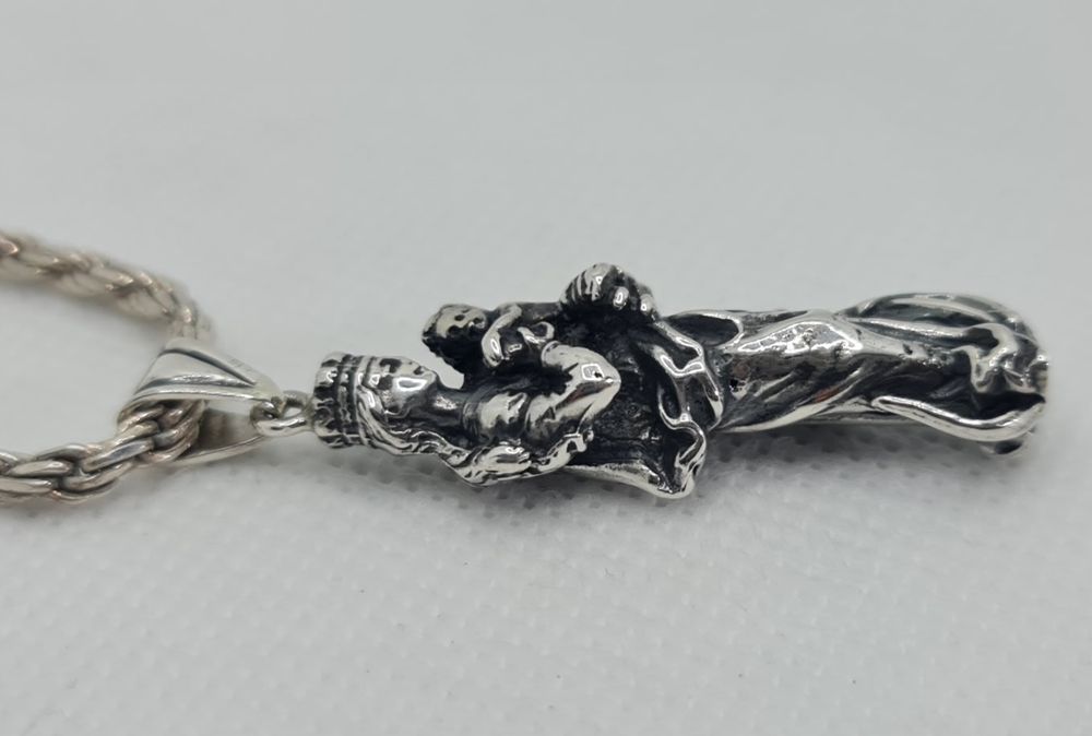 Pandant din argint masiv unicat Fecioara Maria cu Iisus