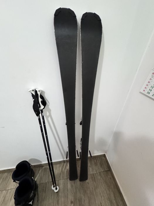 Vand skiuri Head, clapari Atomic si bete ski