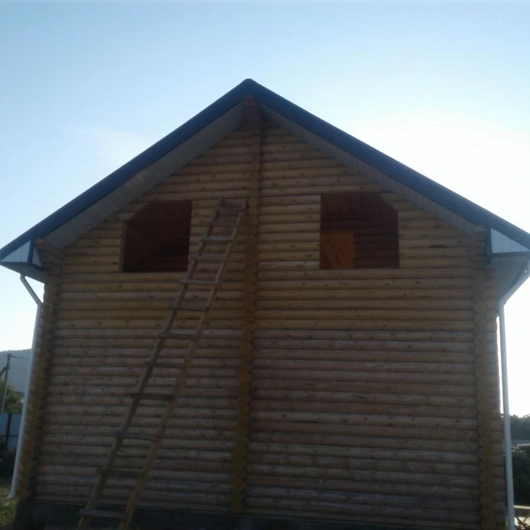 Продам дом из оцилиндрованного бревна