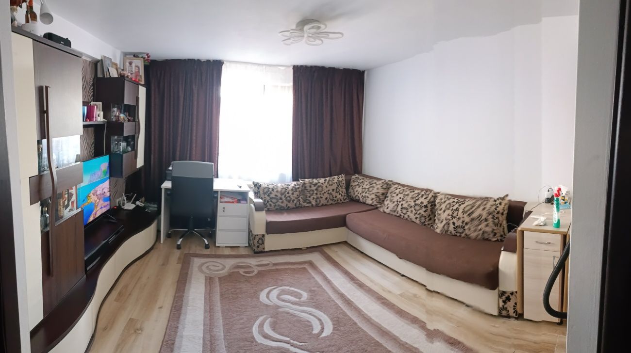 Apartament 2 camere, decomandat 50 mp Hlincea