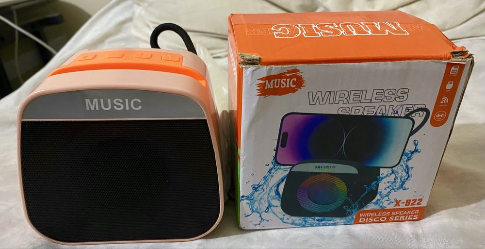 Macbook Air 2019 8/256 core i5 with all accessories..DM for details