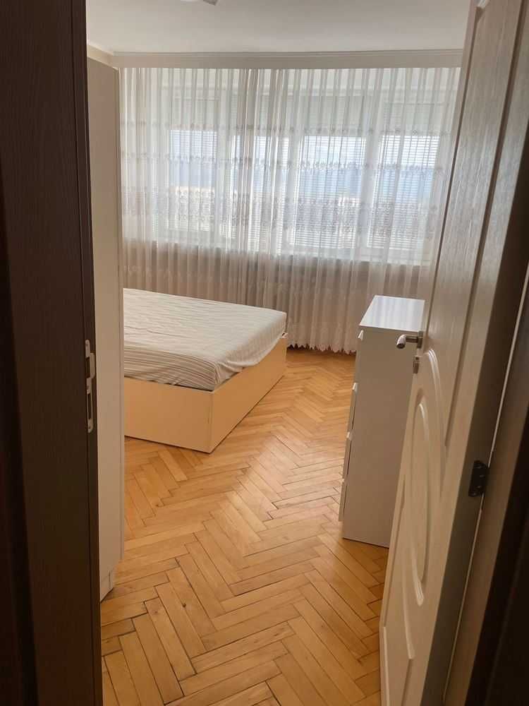 Дава се под наем Двустаен апартамент в Пловдив, Център - 76 кв.м за 300 € - Снимка #10