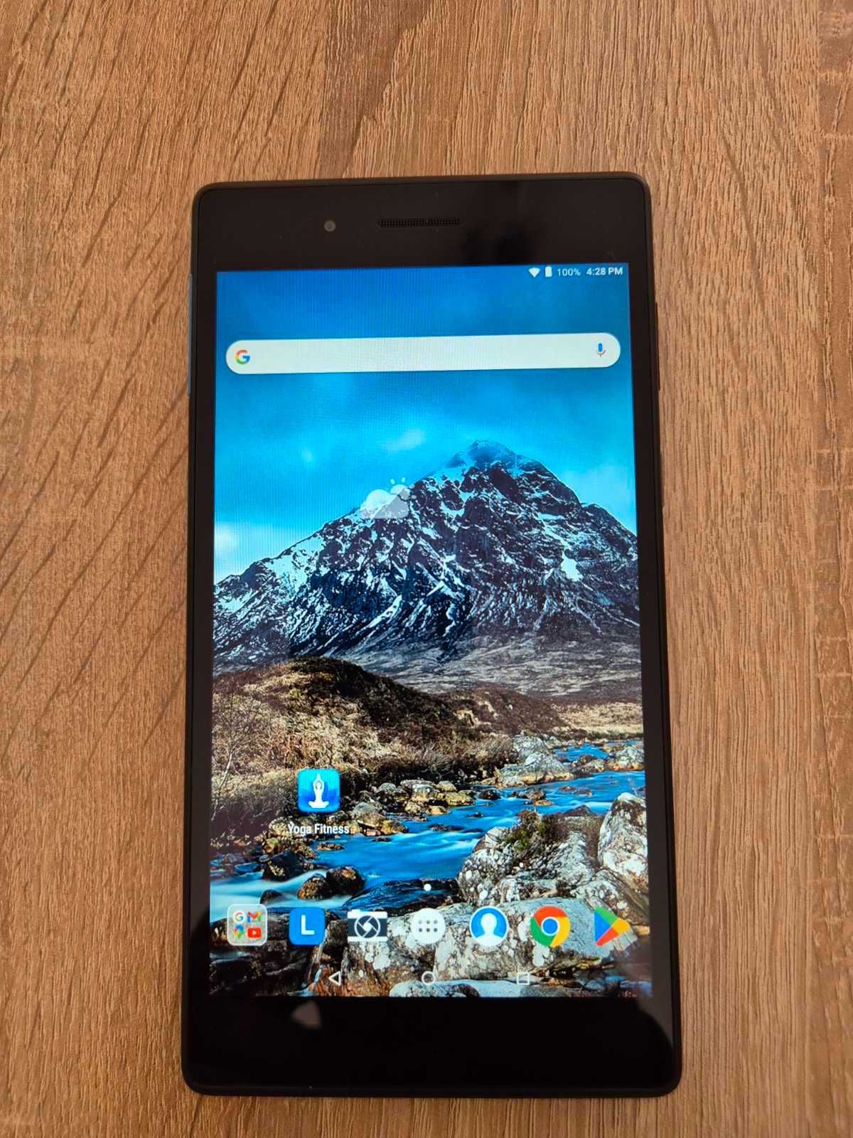 Таблет Lenovo TAB 7 Essential (TB-7304F) + калъф + кабел