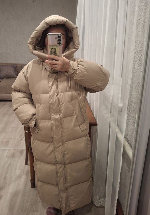 Продам пуховик ,очень тёплый длина 110-115 см,