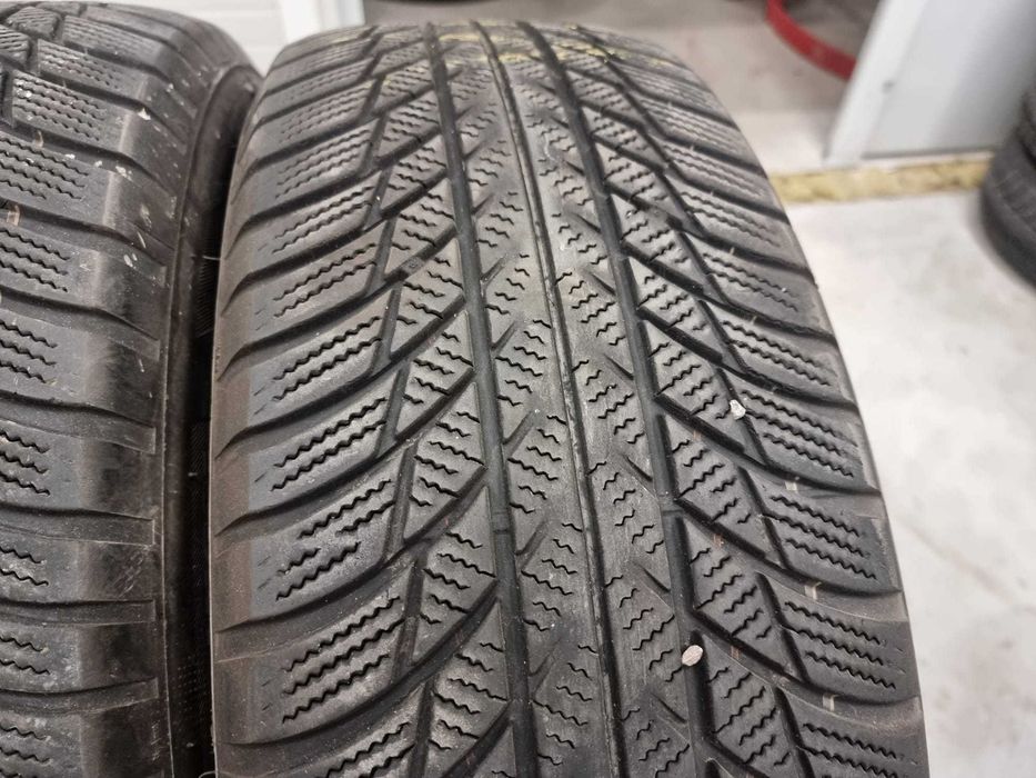 2 Anvelope 215.65.17 de Iarna 'Bridgestone' stare buna [dot 2020]