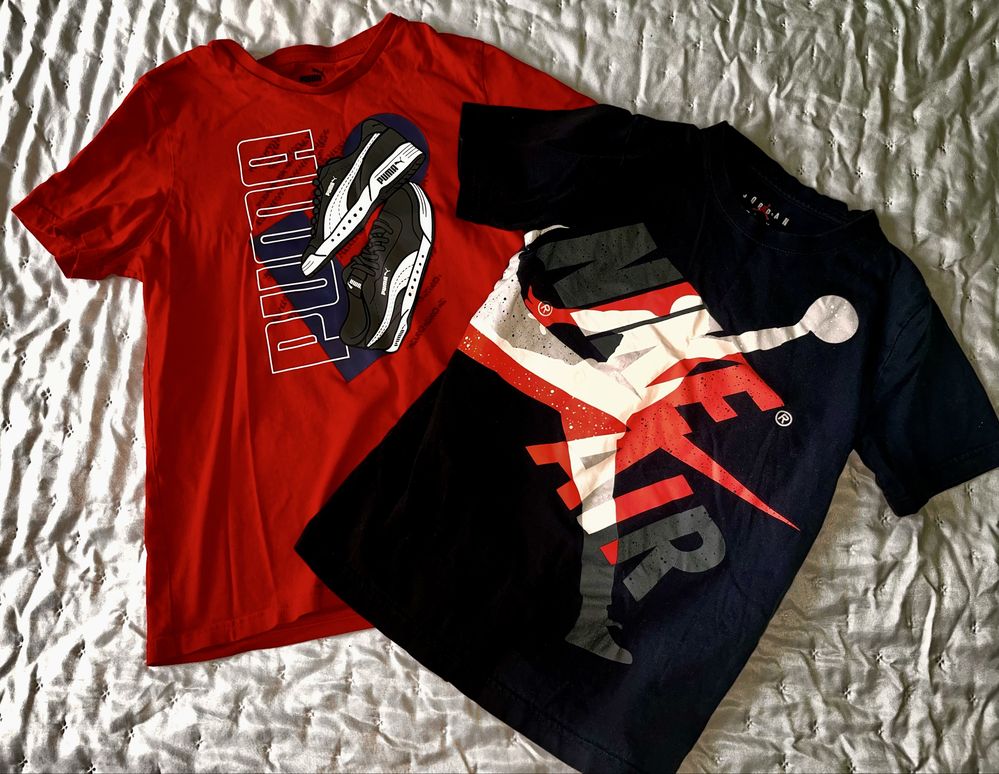 Ветровка Nike с ПОДАРЪК две тениски Nike и Puma