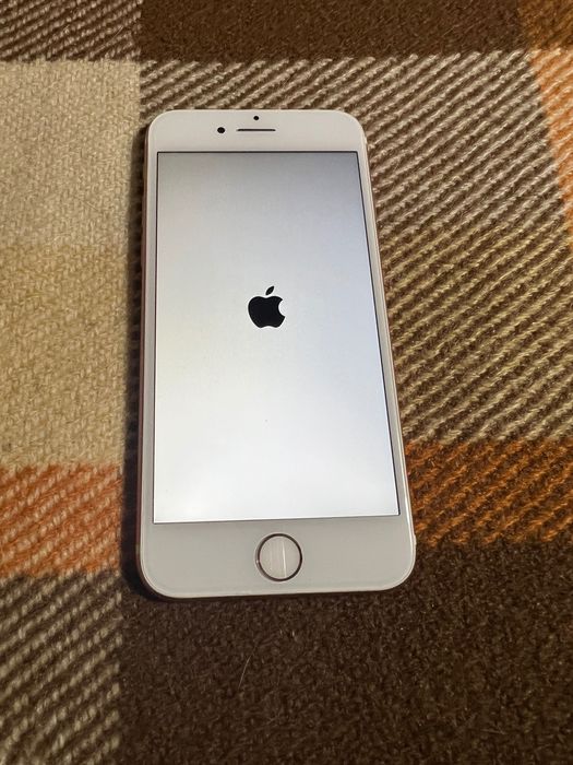 iPhone 7-128GB мод:А1778,Pink,зарядно