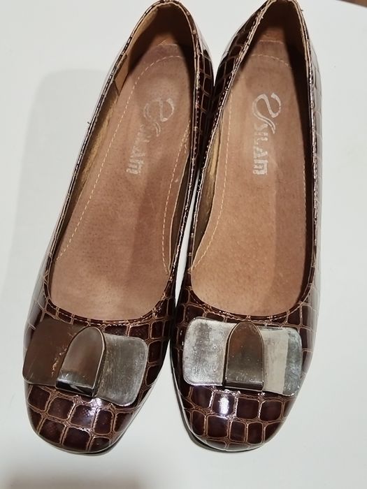 Дамски обувки, нови и носени малко