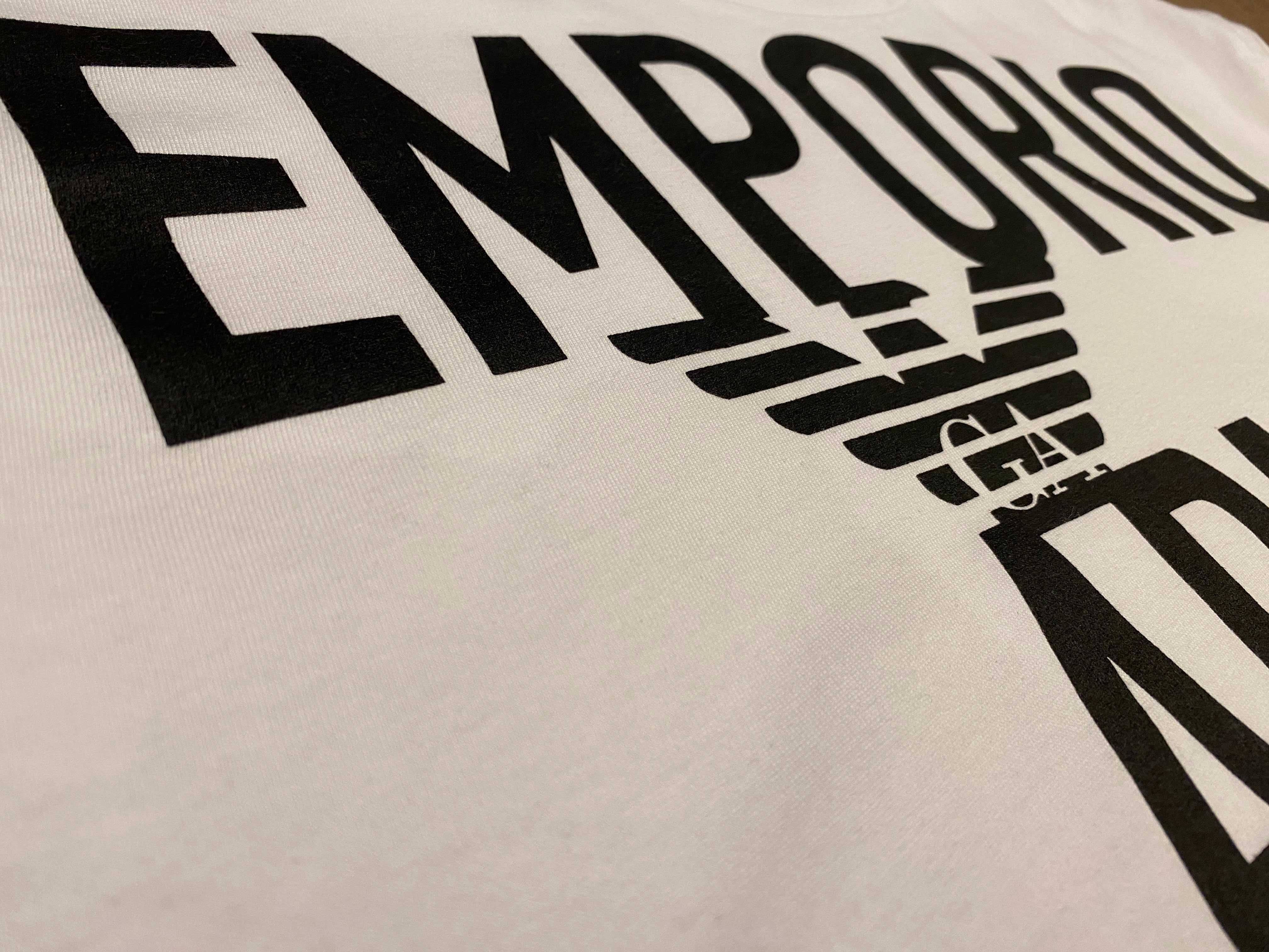 Оригинална тениска EMPORIO ARMANI, бяла, размери: M, XL и XXL