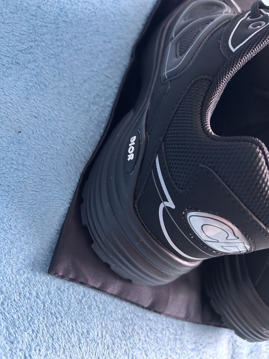 dior b30 negrii reflectivi