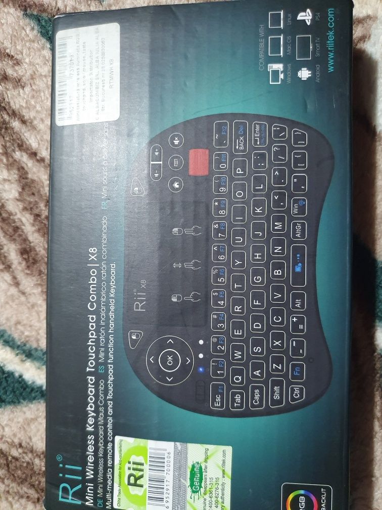 Mini tastatura wireless rgb riix8