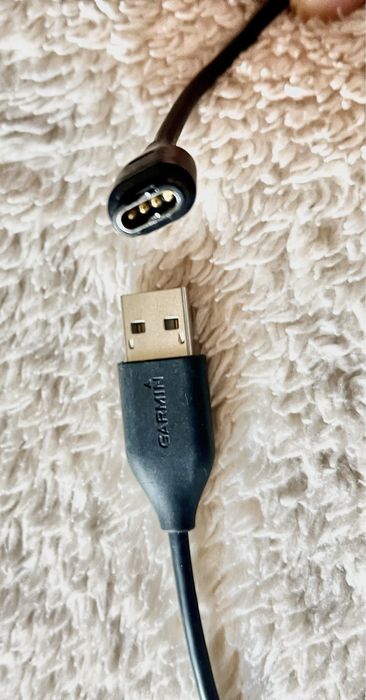 cablu ORIGINAL pentru ceas Garmin