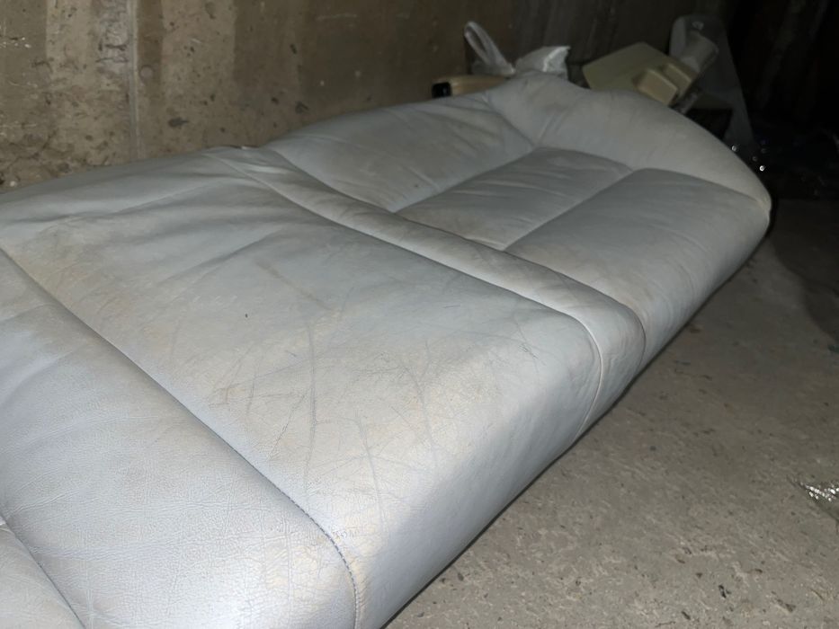 Здравейте продава се кожен салон за Е34