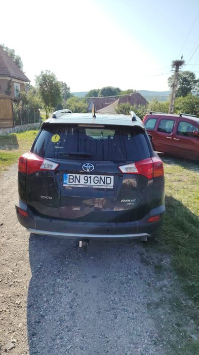 Vând mașină Toyota